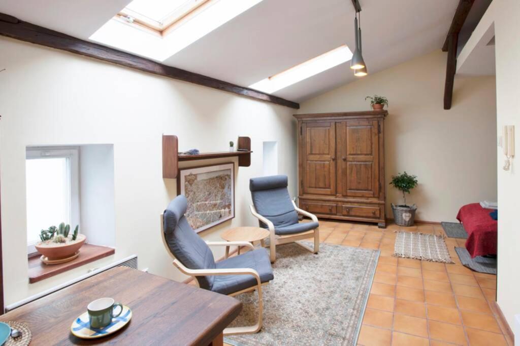 דירות קרקוב Bright Loft In Amazing Location מראה חיצוני תמונה